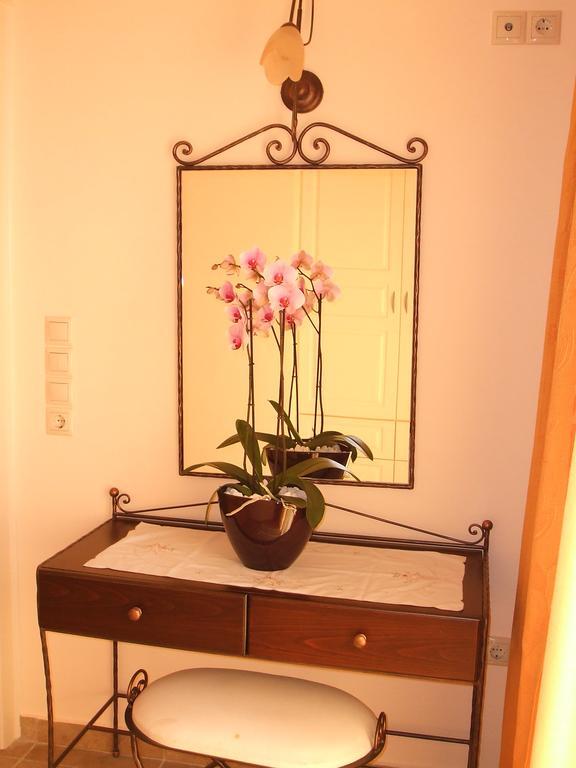 Preka Maria Aparthotel Kamari  Room photo